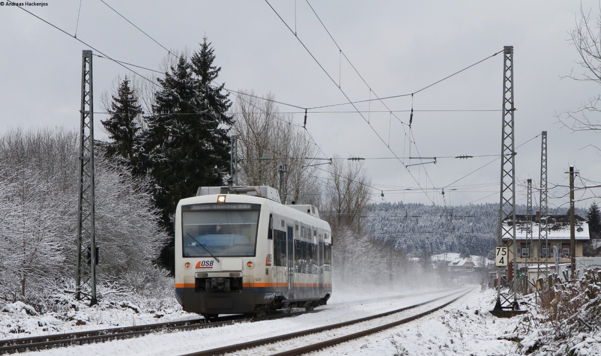 VT 523 als Tfzf 91724 (Achern-Sigmaringen) bei Peterzell 24.1.14