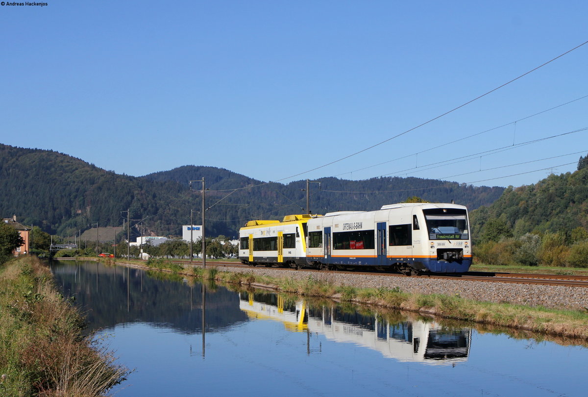 VT 530 und VT 519 als SWE87373 (Bad Griesbach(Schwarzwald)-Freudenstadt Hbf) bei Haslach 27.9.18