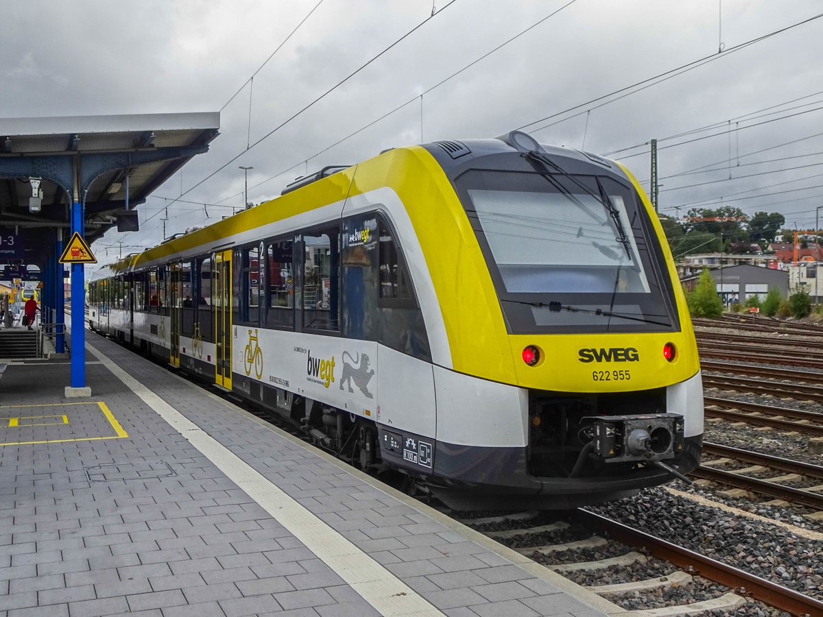 VT 622 955 der SWEG als RE 57 nach Ulm Hbf in Aalen Hbf, 03.10.2019.
