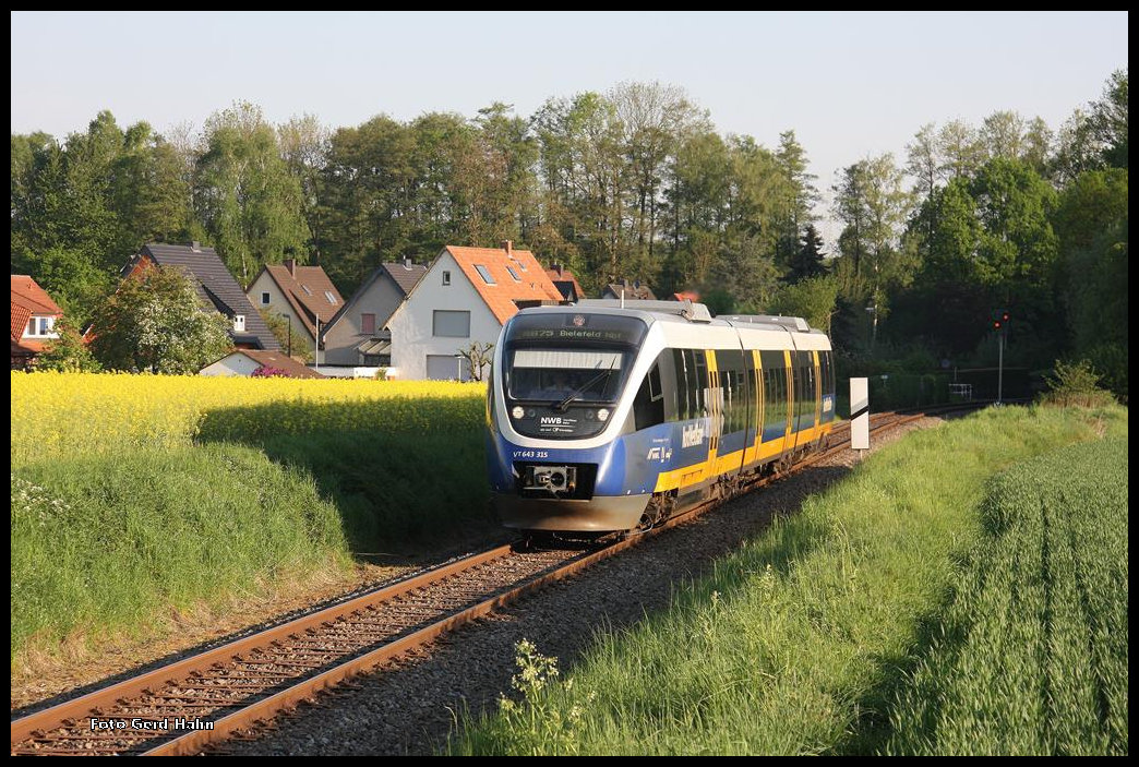 VT 643315 der Nordwestbahn war am 12.05.2016 um 07.41 Uhr in Osnabrück Hörne auf dem  Haller Willem  nach Bielefeld unterwegs.