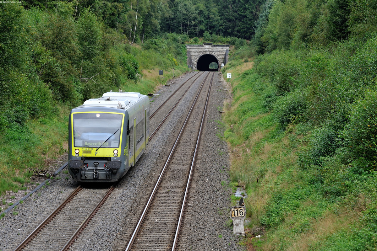 VT 650 734 als ag84576 von Markredwitz nach Bayreuth Hbf bei Neusorg, 20.08.2016