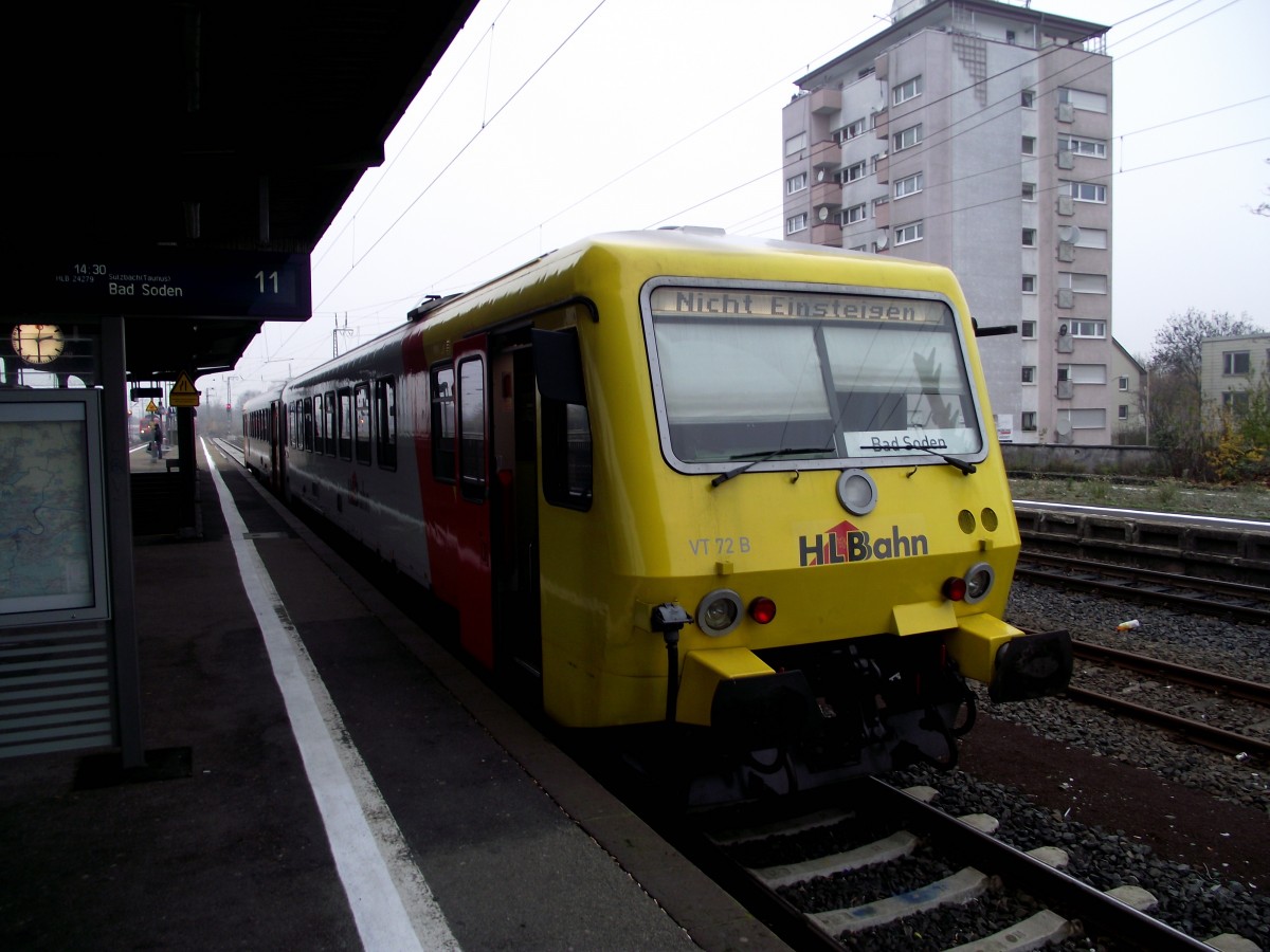 VT 72 (628 072) der HLB als RB nach Bad Soden am 27.11.13 in Frankfurt Höchst