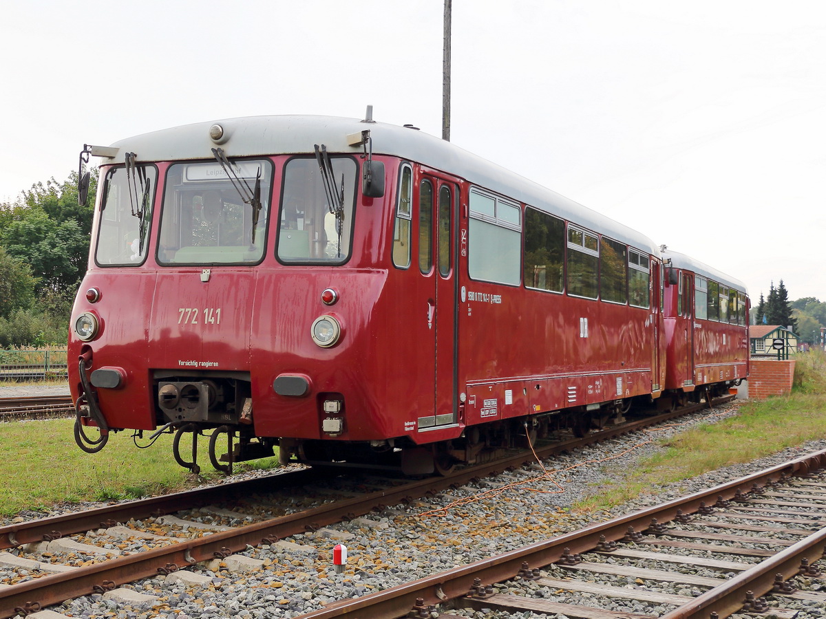 VT 772 141 und VTZ 772 140 der Press wurden am 24. September 2020 in Putbus gesehen.