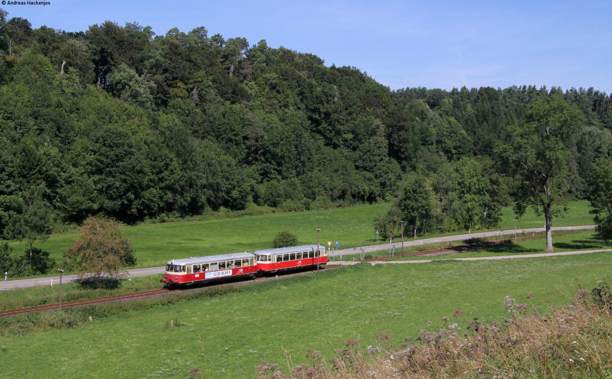 VT 8 und VS 14 der SAB als SAB-Sommerferien-Express (Schelklingen-Offenhausen) bei Grafeneck 21.8.13
