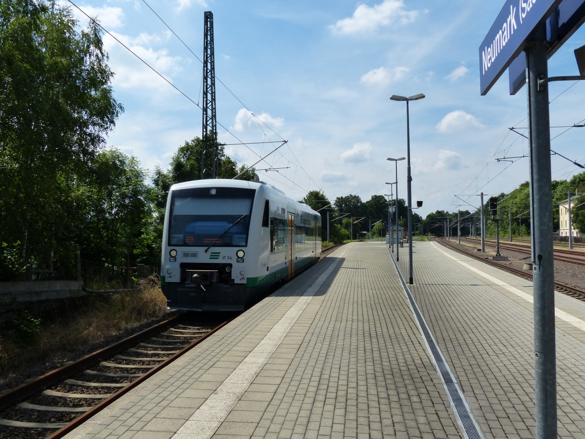 VT54 nach Werdau am 22.07.2014 im Bahnhof Neumark(Vogtl.).