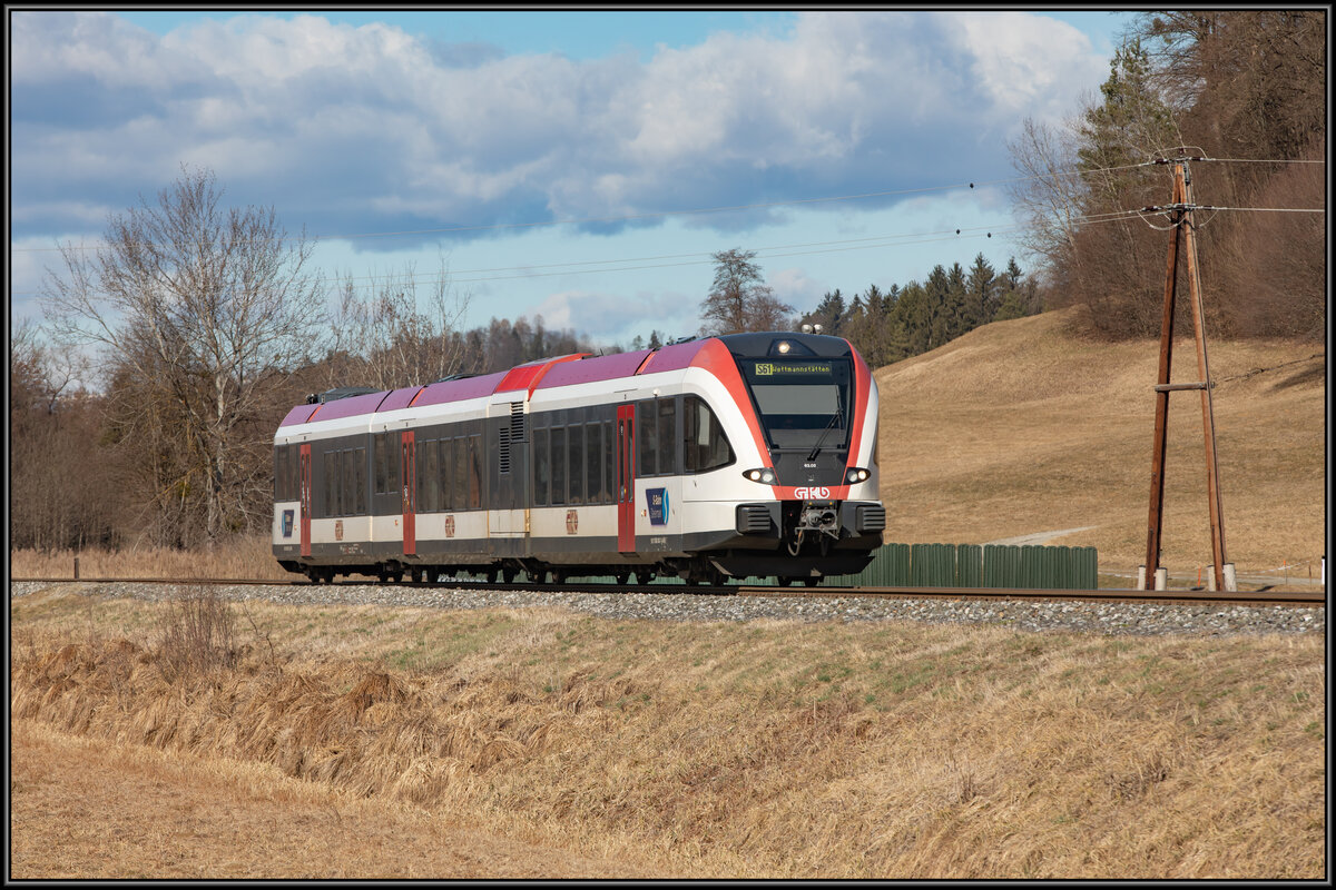 VT63.02 erreicht in kürze die frisch umgebaute Haltestelle Oisnitz St. Josef . 
23.02.2022