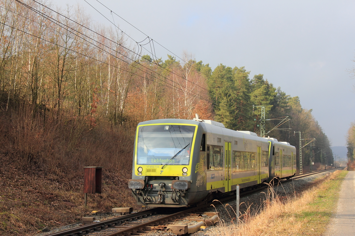 VT650.708 Agilis bei Seehof am 08.03.2016.