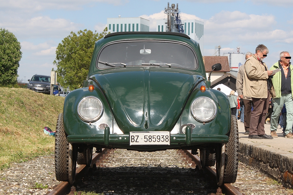 VW-Kfer beim Oldtimertreffen am 04.Mai 2014 im Bf. Ernstbrunn. 
