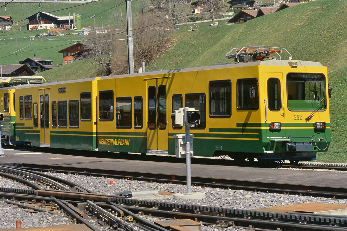 WAB, Bt, 252, 25.04.2004, Lauterbrunnen