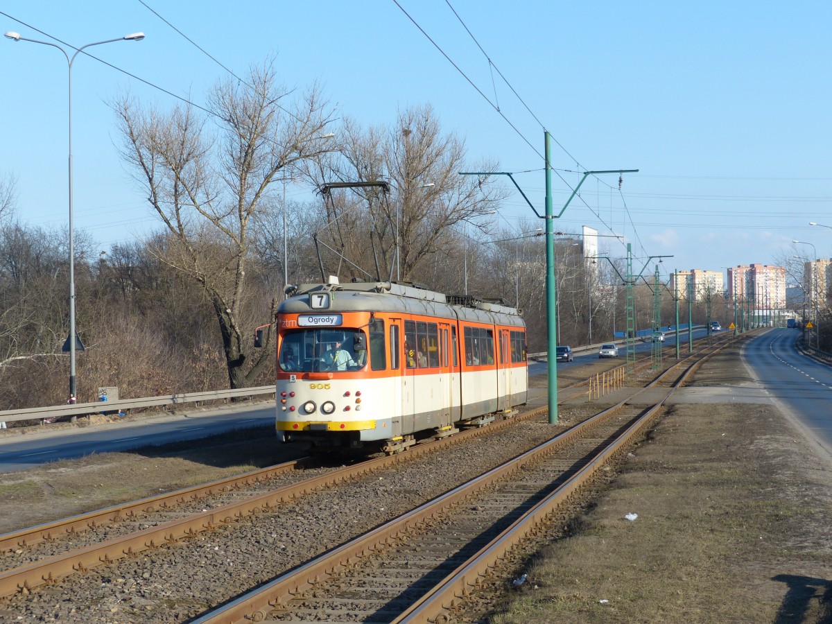 Wagen 095, ursprünglich in Frankfurt am Main unterwegs, hier in der Hetmańska auf der Linie 7 nach Ogrody, 23.2.2014, Poznan