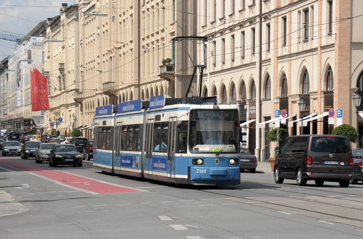 Wagen 2160 am 17.08.13 in der Maximilianstrae