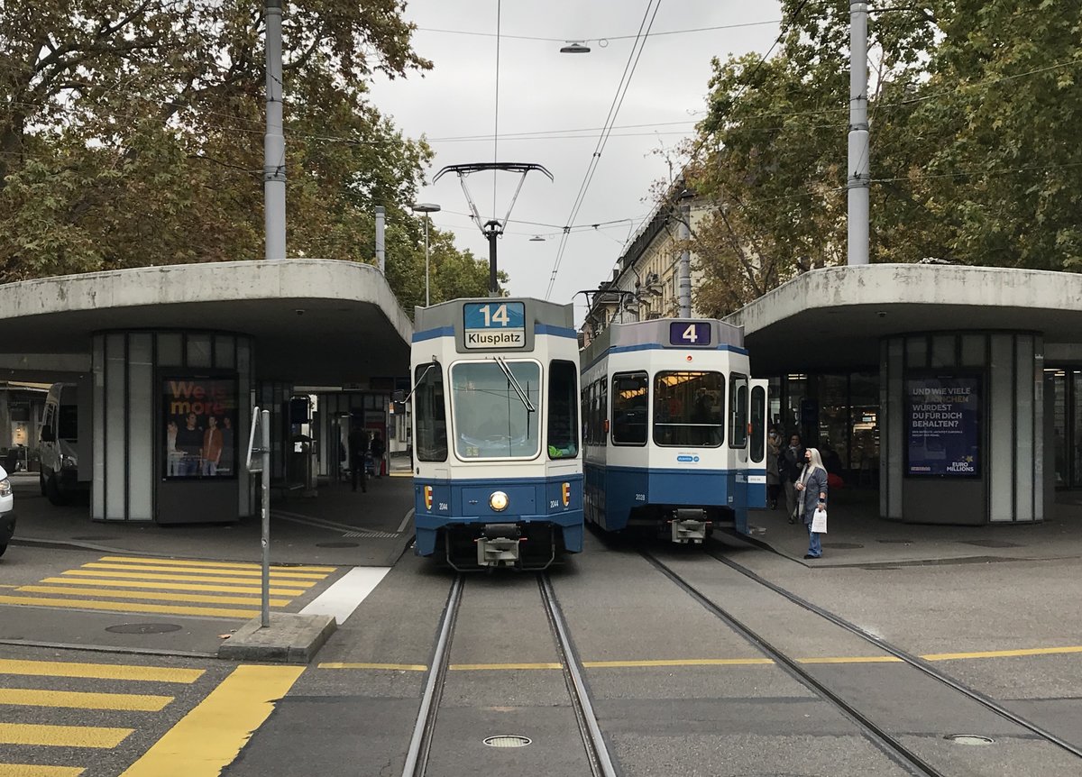 Wagennummer 2044  Wollishofen  auf Dienstfahrt beim Limmatplatz. Wahrscheinlich fuhr dieser Wagen ins Depot Hard ein. Datum: 11. 10. 2020