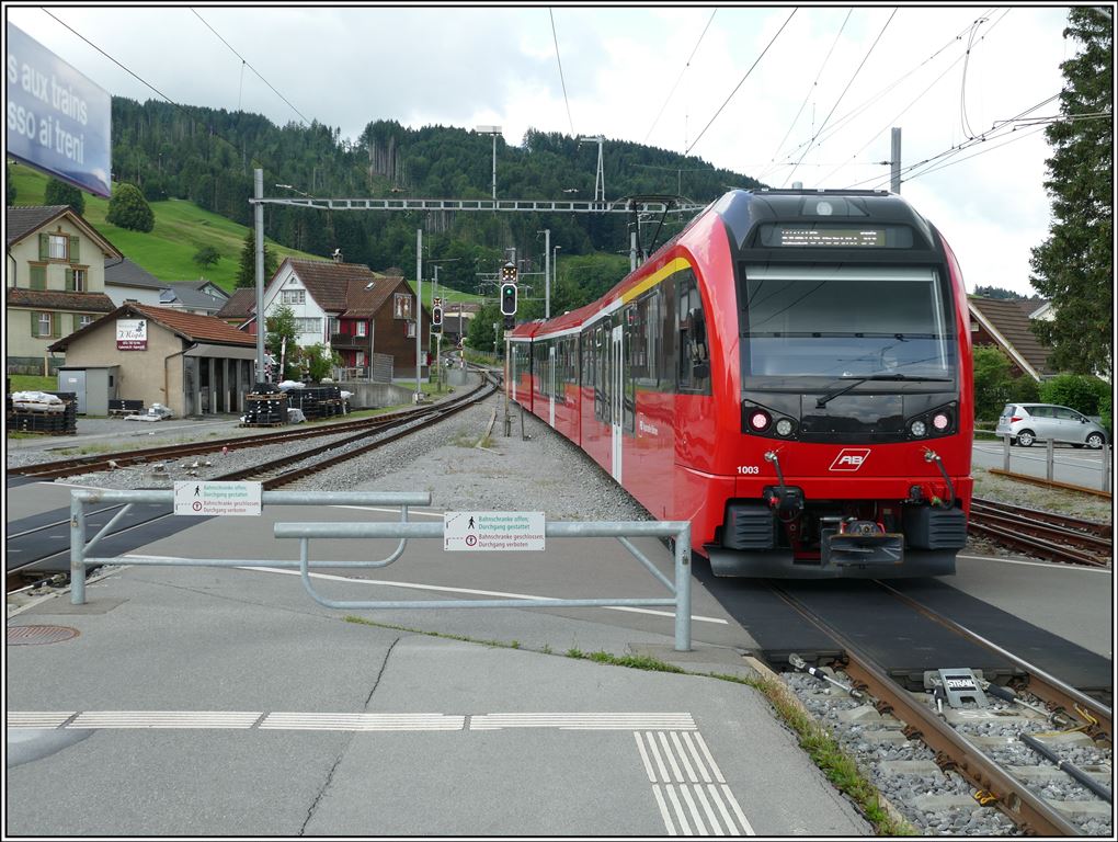 Walzer ABe 4/12 1003 nach Gossau SG verlässt Appenzell. (13.07.2019)