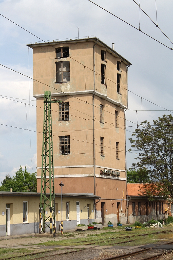 Wasserturm des Bf. Miskolc Tiszai am 29.April 2014.

