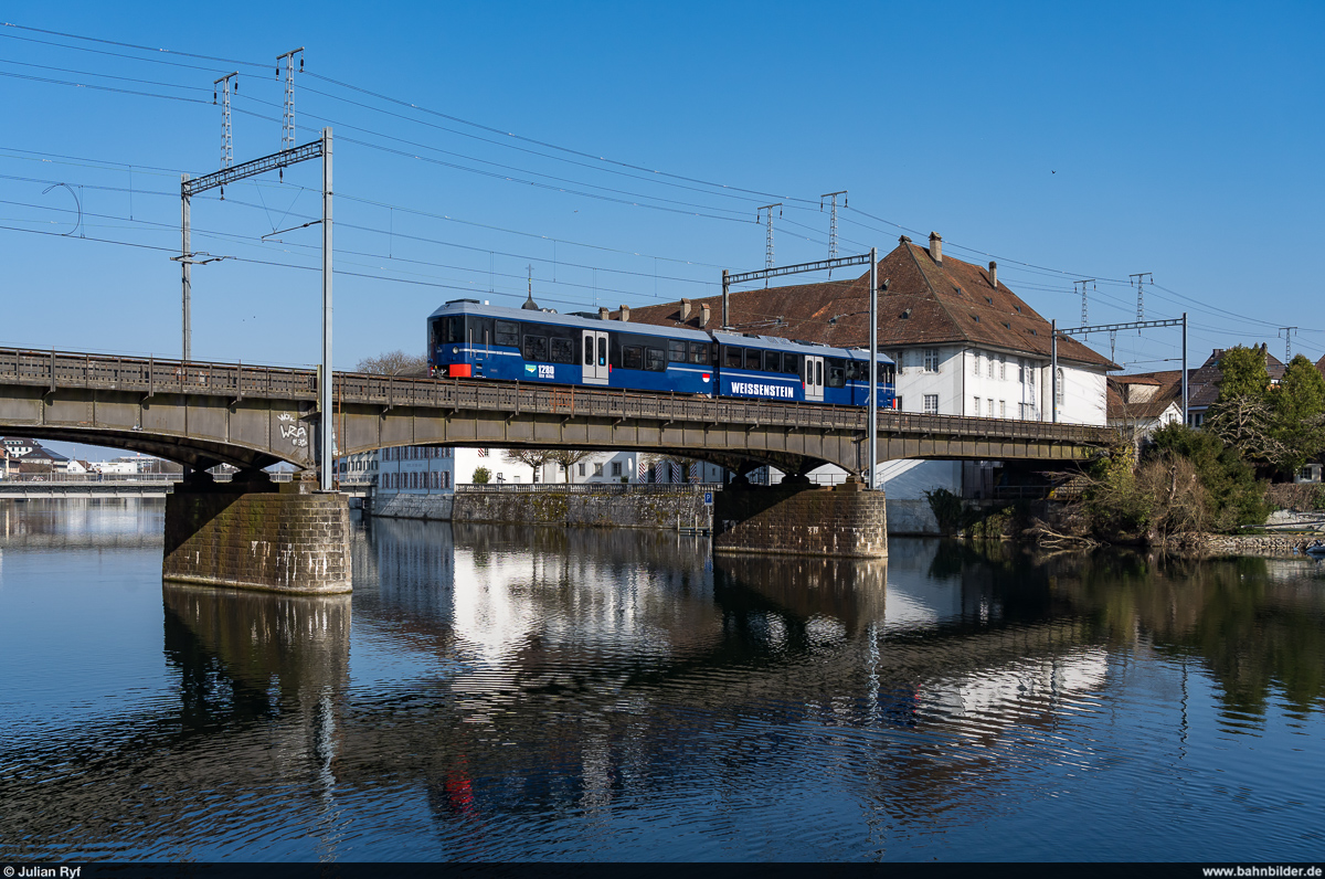 WB Beh 4/8 1 / Solothurn, 1. April 2022<br>
Am 1. April 2022 befindet sich das erste Fahrzeug der neuen Weissenstein-Bahn in Solothurn auf Testfahrt.