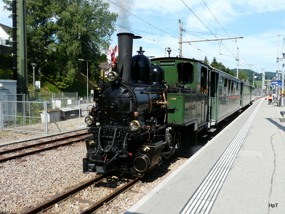 WB - Dampfzug im Bahnhof Liestal am 18.08.2013