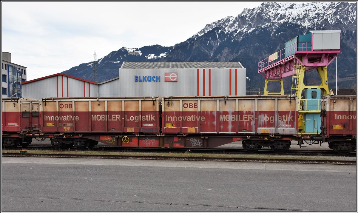Wechselbehälter ÖBB Logistik Umschlag in Buchs SG. (15.03.2018)