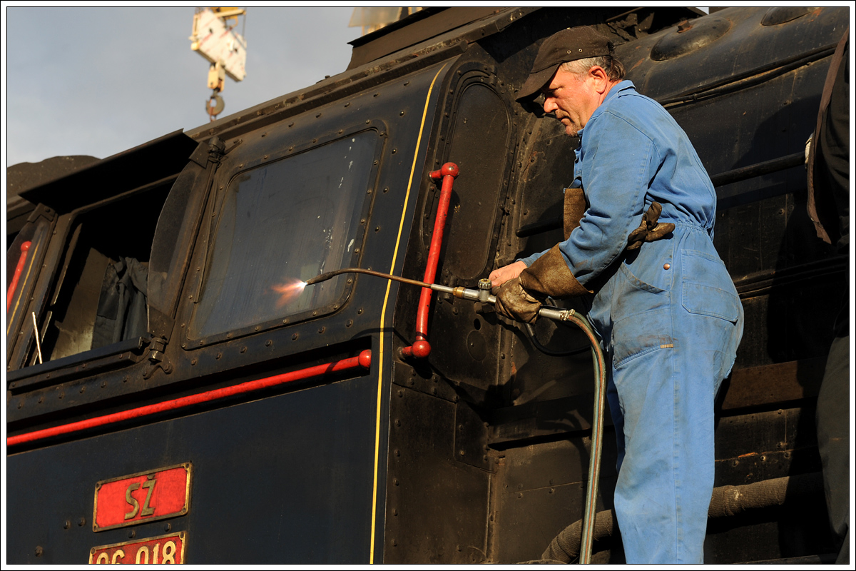 Wegen einem Leck an der Hauptspeiseleitung mussten am Abend des 8.10.2015 bei 06-018 in Nova Gorica kleinere Reparaturen durchgeführt werden. 