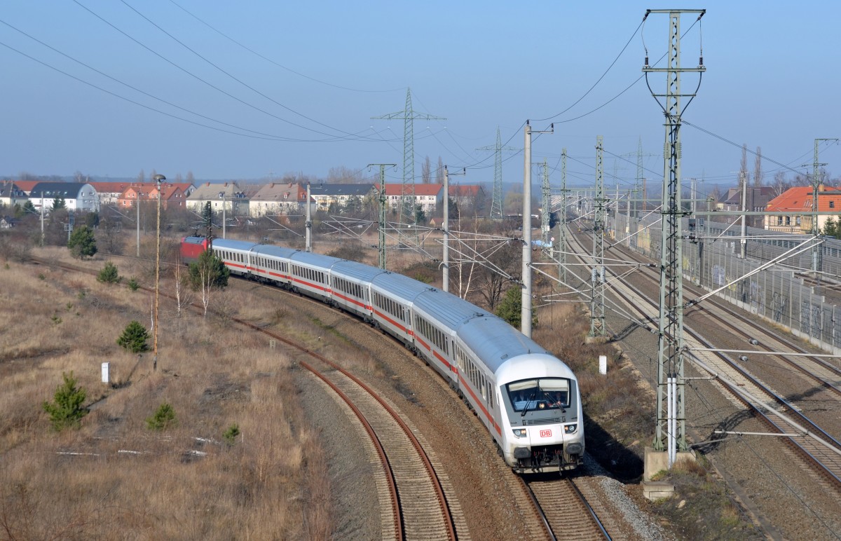 Wegen einer Streckensperrung auf der Strecke Magdeburg - Leipzig wurde IC 2037 am 09.03.14 über Dessau nach Bitterfeld und weiter nach Leipzig geführt. Der Halt in Halle(S) wurde ausgelassen.    