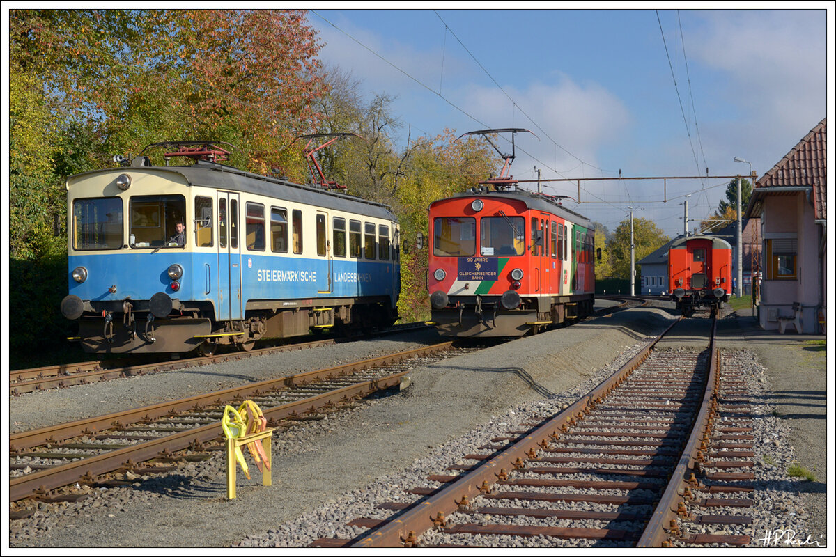 Wegen einer Zugkreuzung mit ET 2 aus Bad Gleichenberg kommend, musste ET 1 am Bahnhof Feldbach Ladesbahn am 23.10.2021 auf ein Ausweichgleis überstellt werden. 