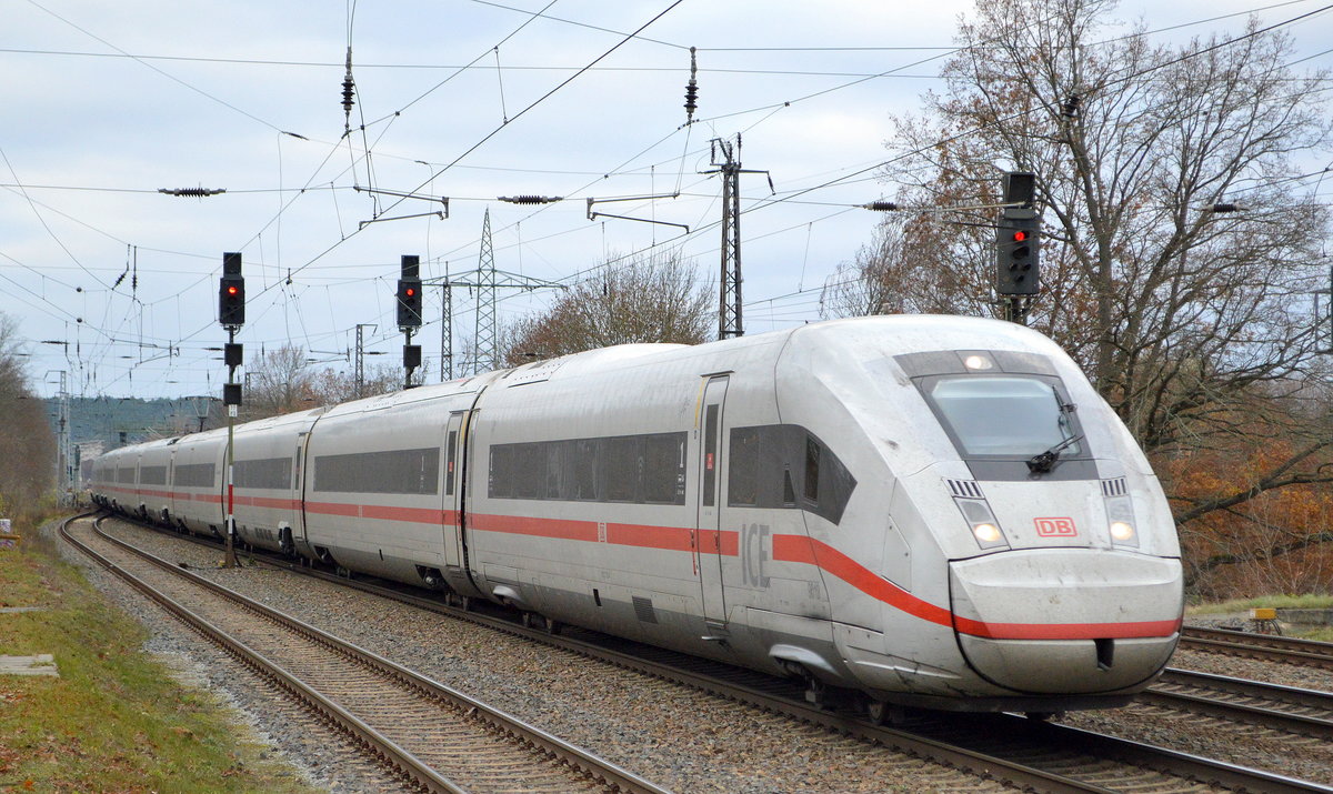 Weiterhin der Umleitungsverkehr über Saarmund, hier DB Fernverkehr mit dem ICE 4  Tz 9012  (812 012-4.....) am 28.11.20 Durchfahrt Bf. Saarmund.