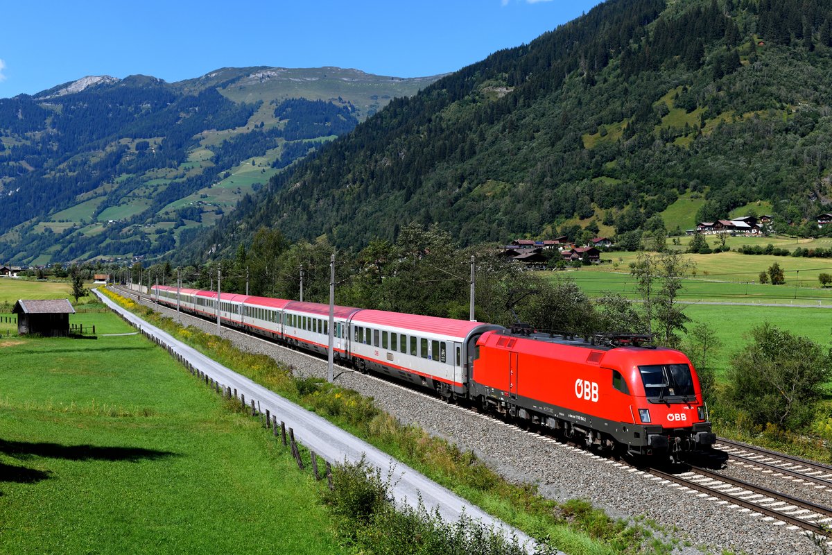 Wenige Augenblicke nach dem umgeleiteten EC 87 kam der EC 113 nach