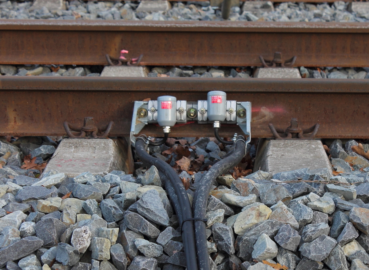 Wer kennt sich aus ?
So gesehen am 19.11.2013 in Nassenheide.