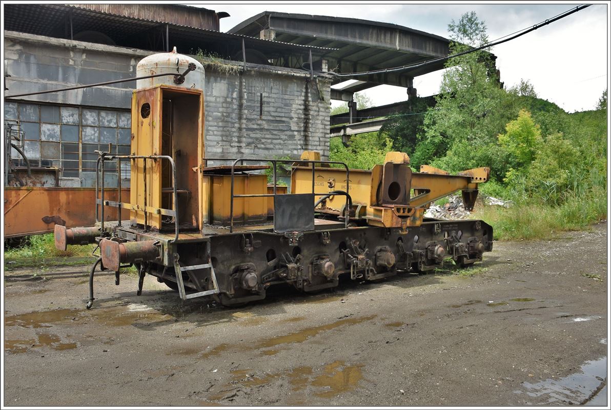 Werksgelände Calea Ferata Ingusta von Georg Hocevar in Criscior. Unbekanntes Gefährt. (17.06.2017)