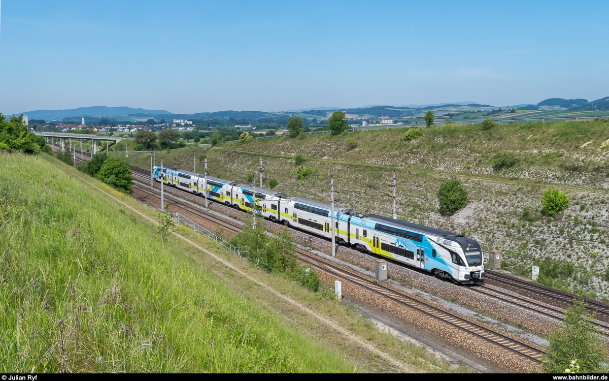 Westbahn-KISS am 29. Mai 2017 zwischen Prinzersdorf und St. Pölten.