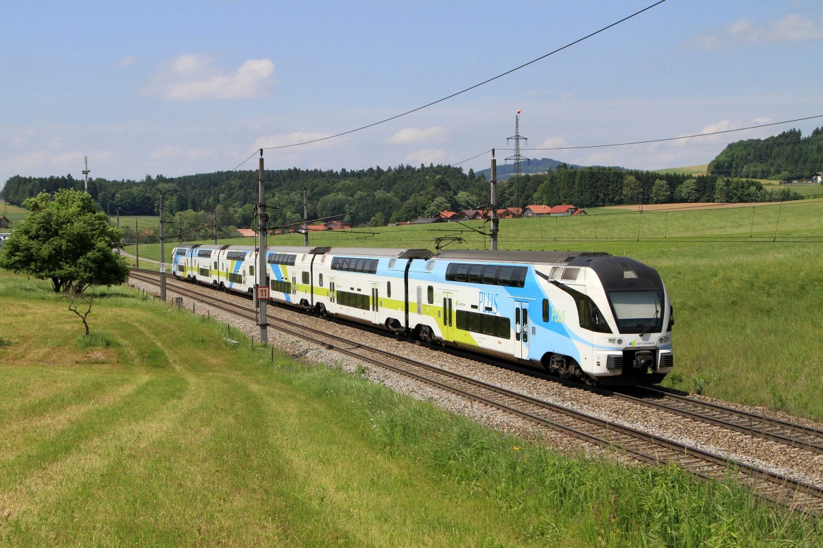 Westbahn von Wien nach Salzburg bei Köstendorf am 25.05.2014