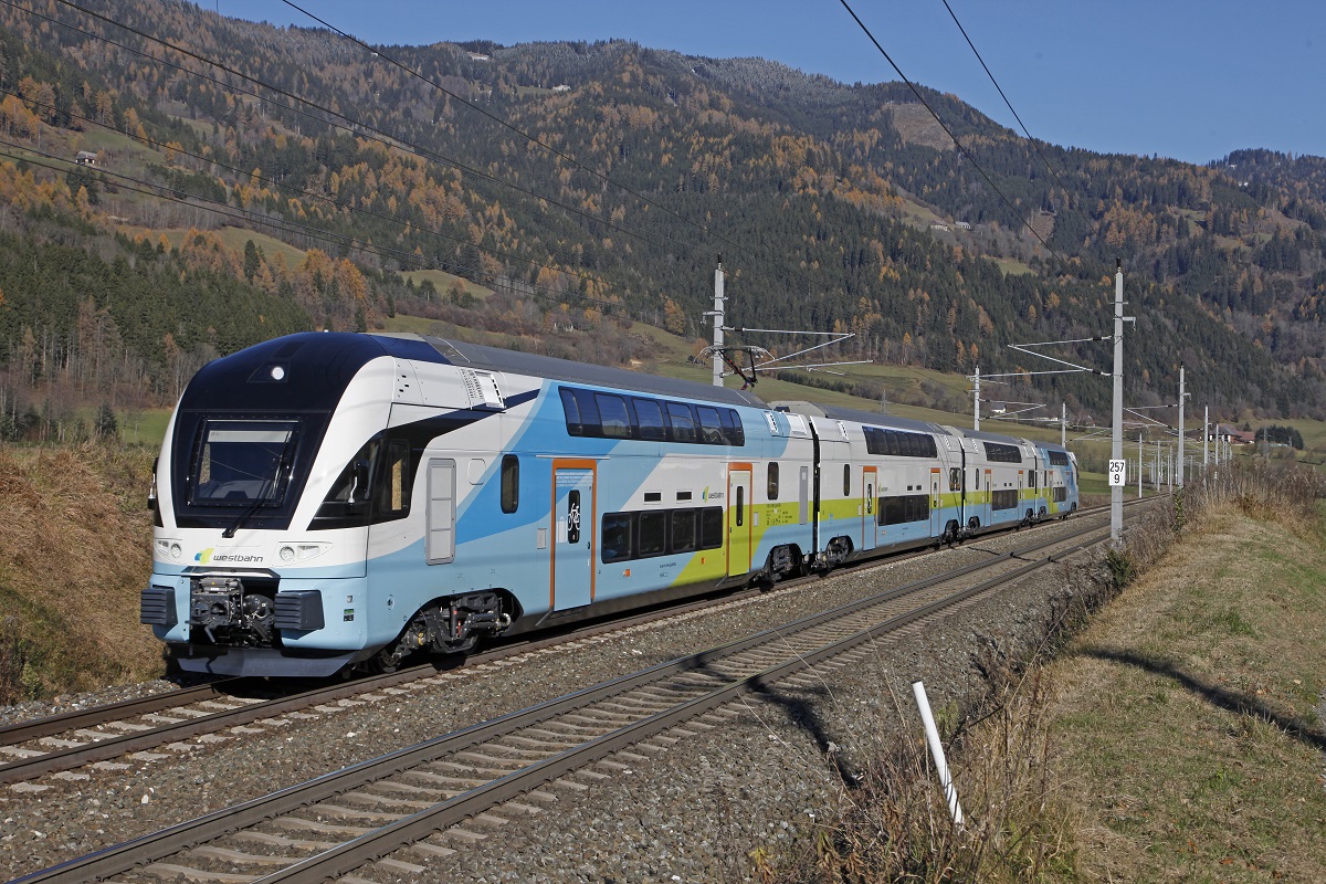 Westbahntriebwagen 4110 009 auf Probefahrt bei Unzmarkt am 14.11.2016.