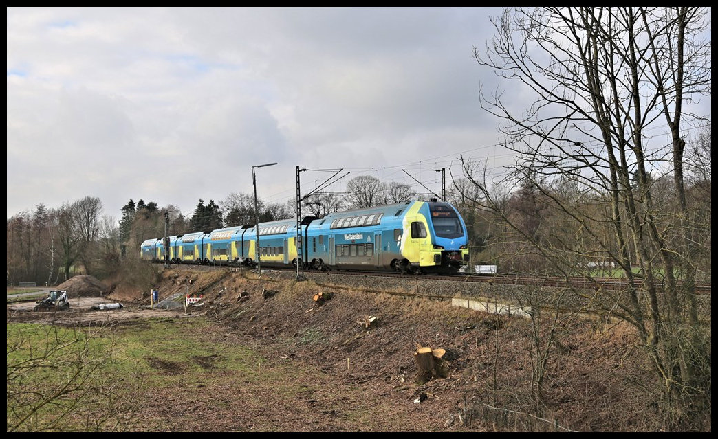 Westfalenbahn ET 603 ist hier am 12.02.2023 um 13.09 Uhr in Westerkappeln-Velpe unterwegs nach Braunschweig. Nächster Halt ist Osnabrück.