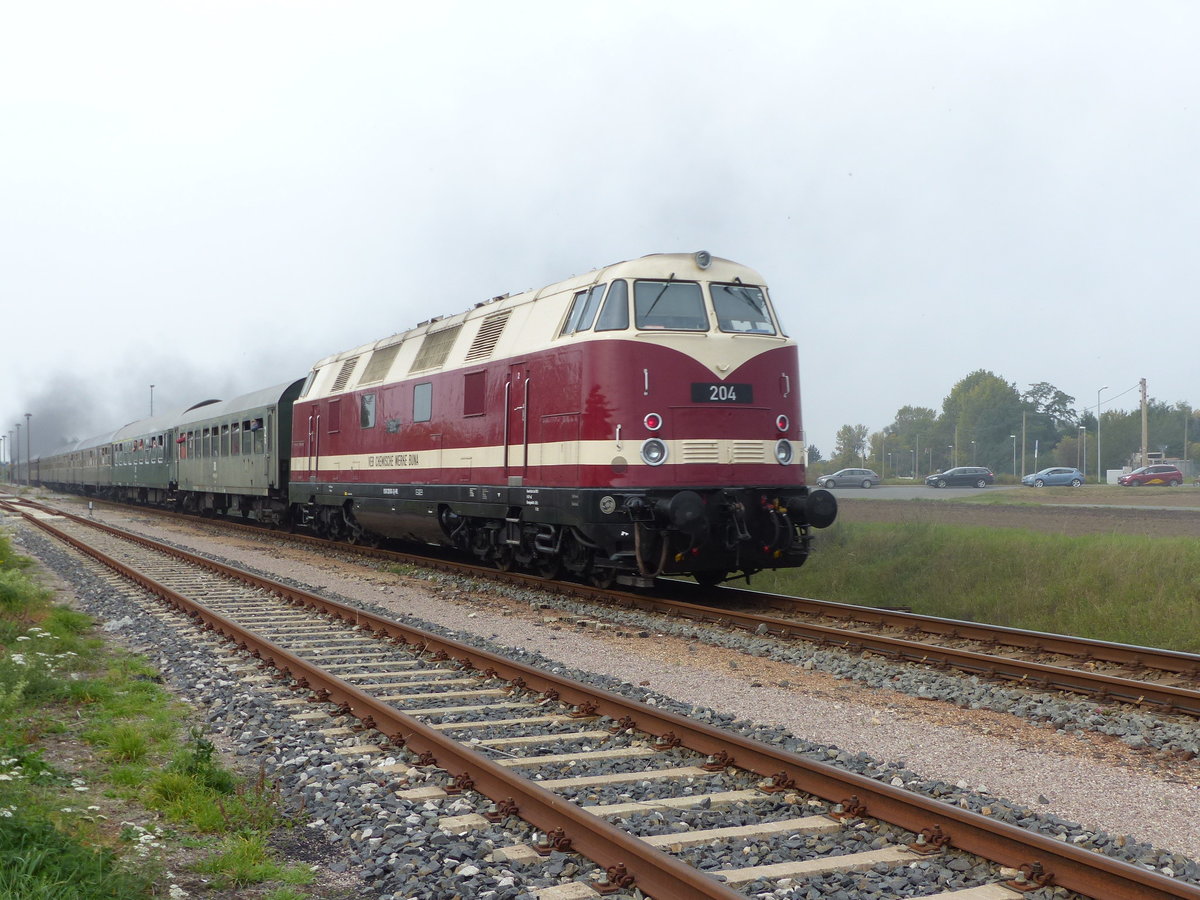 WFL 204 als Schlusslok am DPN 24176 von Oberhof (Thr) nach Straufurt, am 30.09.2017 in Khnhausen. 