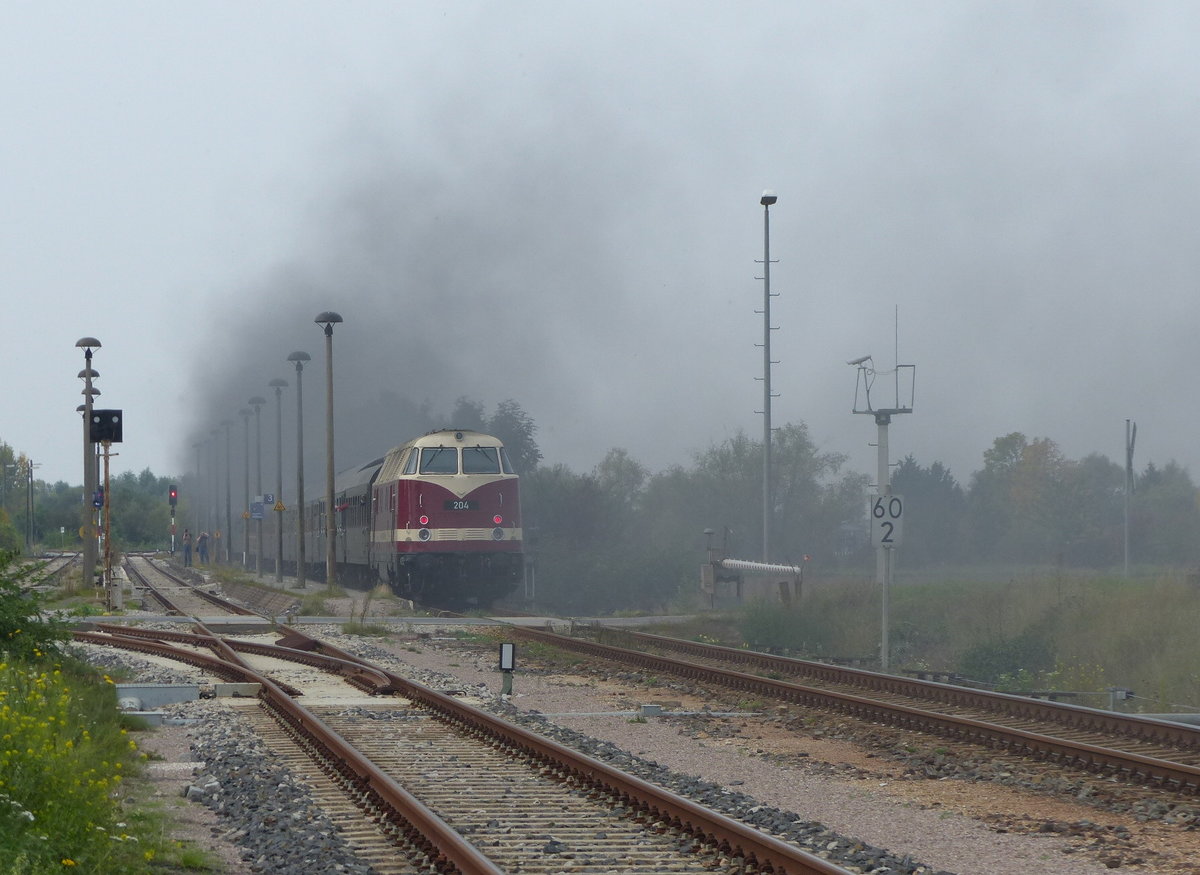 WFL 204 als Schlusslok am DPN 24176 von Oberhof (Thr) nach Straufurt, am 30.09.2017 in Khnhausen.