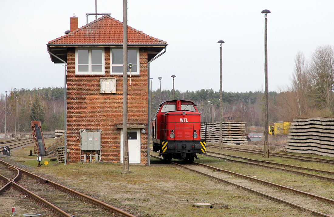 WFL Ost-V60 (genaue Loknummer unbekannt) // Bahnhof Neustrelitz Süd (von einem der Bahnsteige aufgenommen) // 6. März 2019