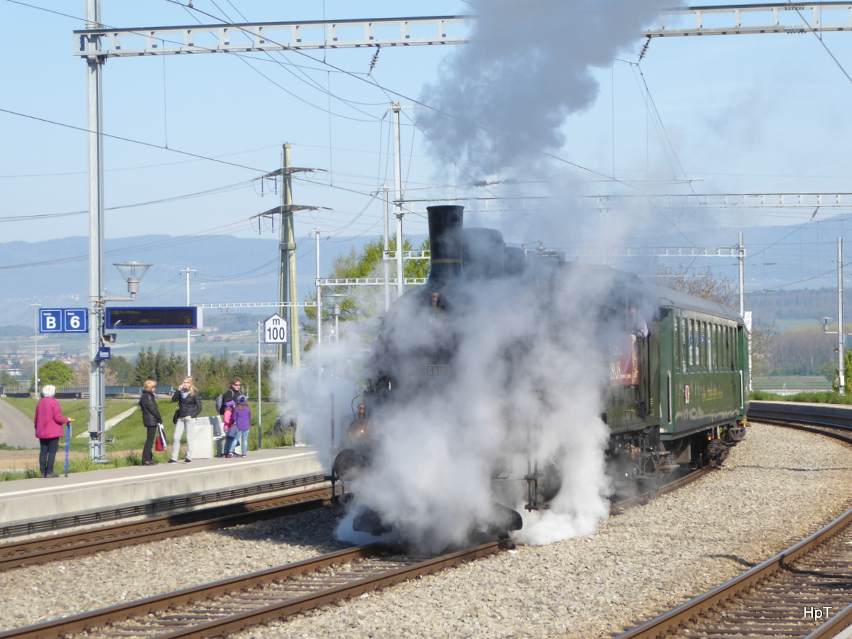 Whisky Train mit der Eb 3/5  5810 in Kerzers am 22.04.2017