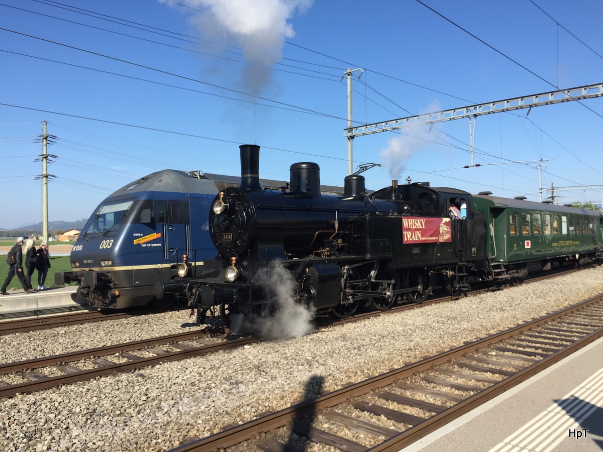 Whisky Train mit der Eb 3/5 5810 in Kerzers am 22.04.2017