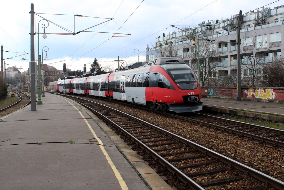Wien am 24. März 2016 : ÖBB 4024 127-5 als S 45 hat gerade den Bahnhof Hernals in Richtung Wien-Hütteldorf verlassen.