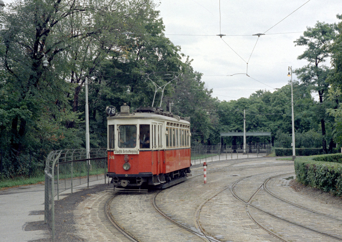 Wien: Die Wiener Straßenbahnen vor 50 Jahren: SL 78 (K 2416 (Simmeringer Waggonfabrik 1913)) II, Leopoldstadt, Prater, Hauptallee / Rotundenallee am 27. August 1969. - Scan eines Farbnegativs. Film: Kodak Kodacolor X. Kamera: Kodak Retina Automatic II.