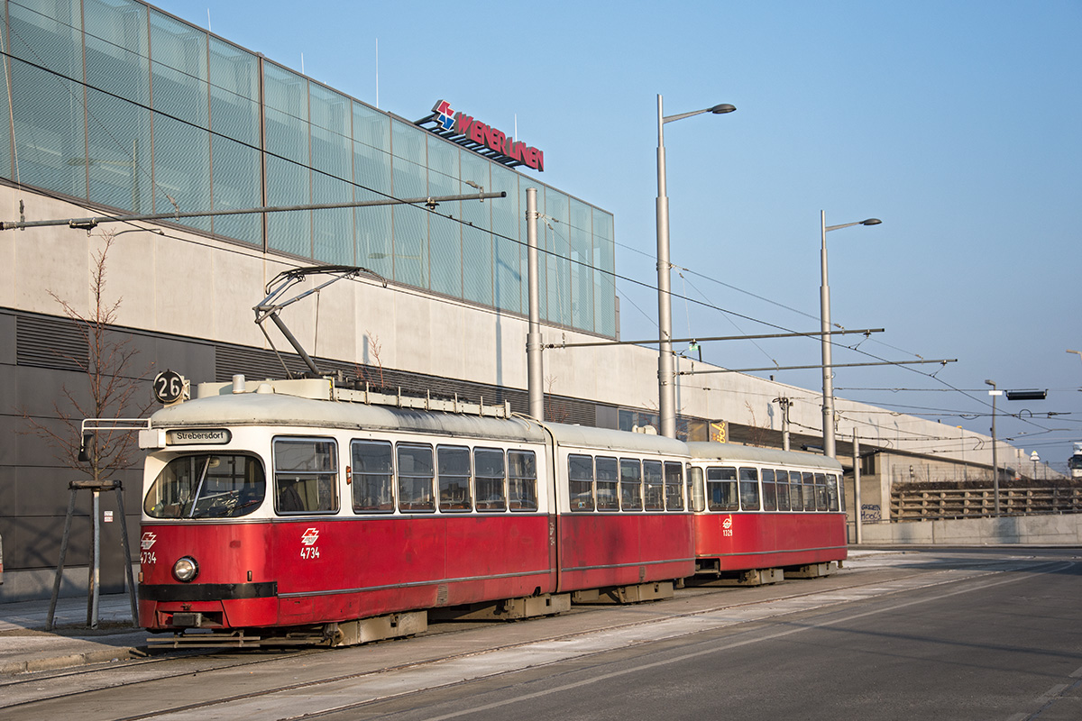 Wien E1 4734 + c4 1329 als Linie 26, Hausfeldstrasse, 20.01.2017.