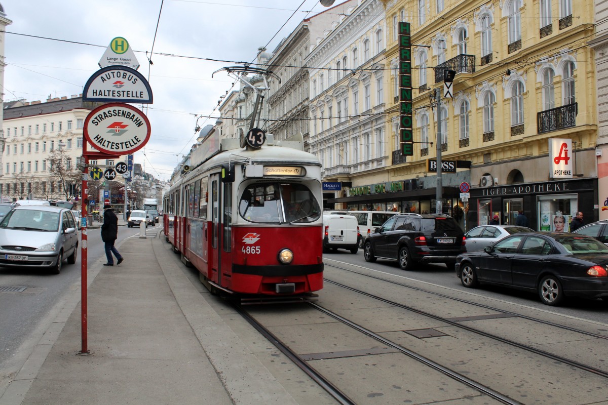 Wien Wiener Linien am 16. Februar 2016 E1 4865 als SL 43 erreicht die