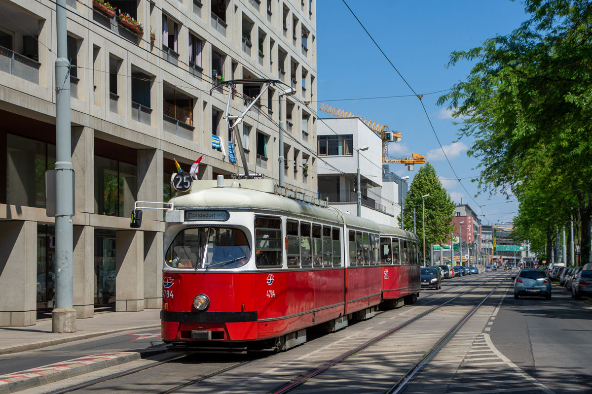 Wien 

Wiener Linien E1 4784 - 1323 als Linie 25, Fultonstraße, 04.06.2021. 