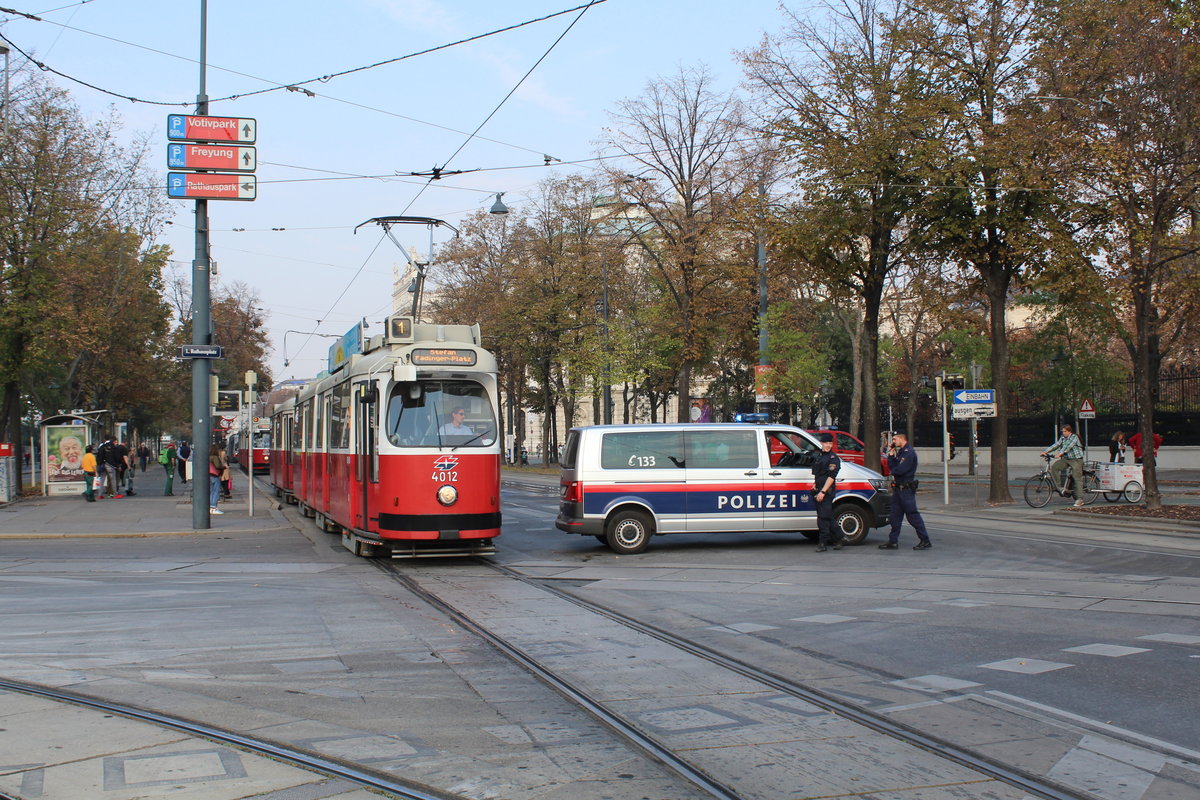 Wien Wiener Linien SL 1 (E2 4012 (SGP 1978)) I, Innere Stadt ...