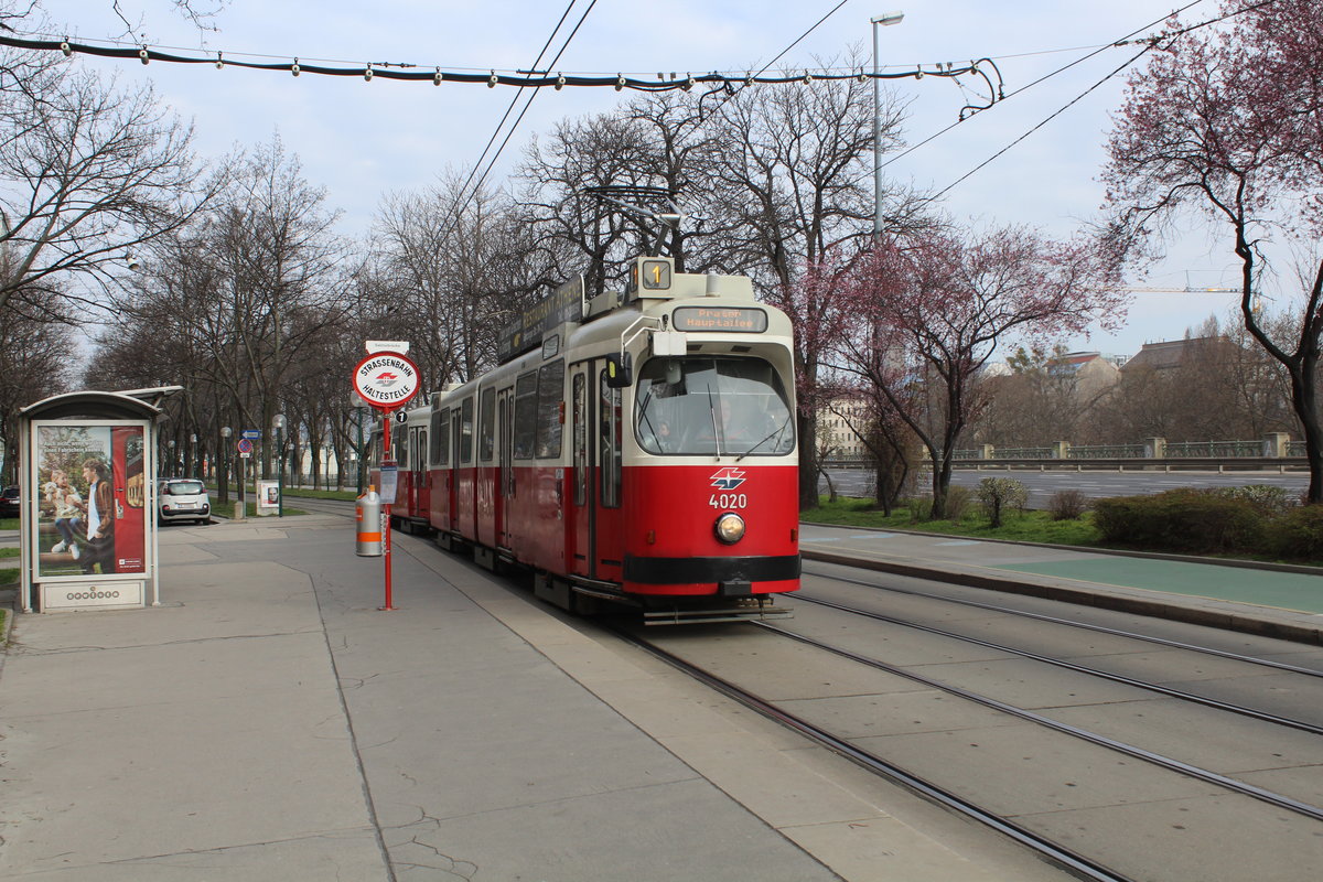 Wien Wiener Linien SL 1 (E2 4020) Innere Stadt, Franz-Josefs-Kai (Hst. Salztorbrücke) am 23. März 2016.