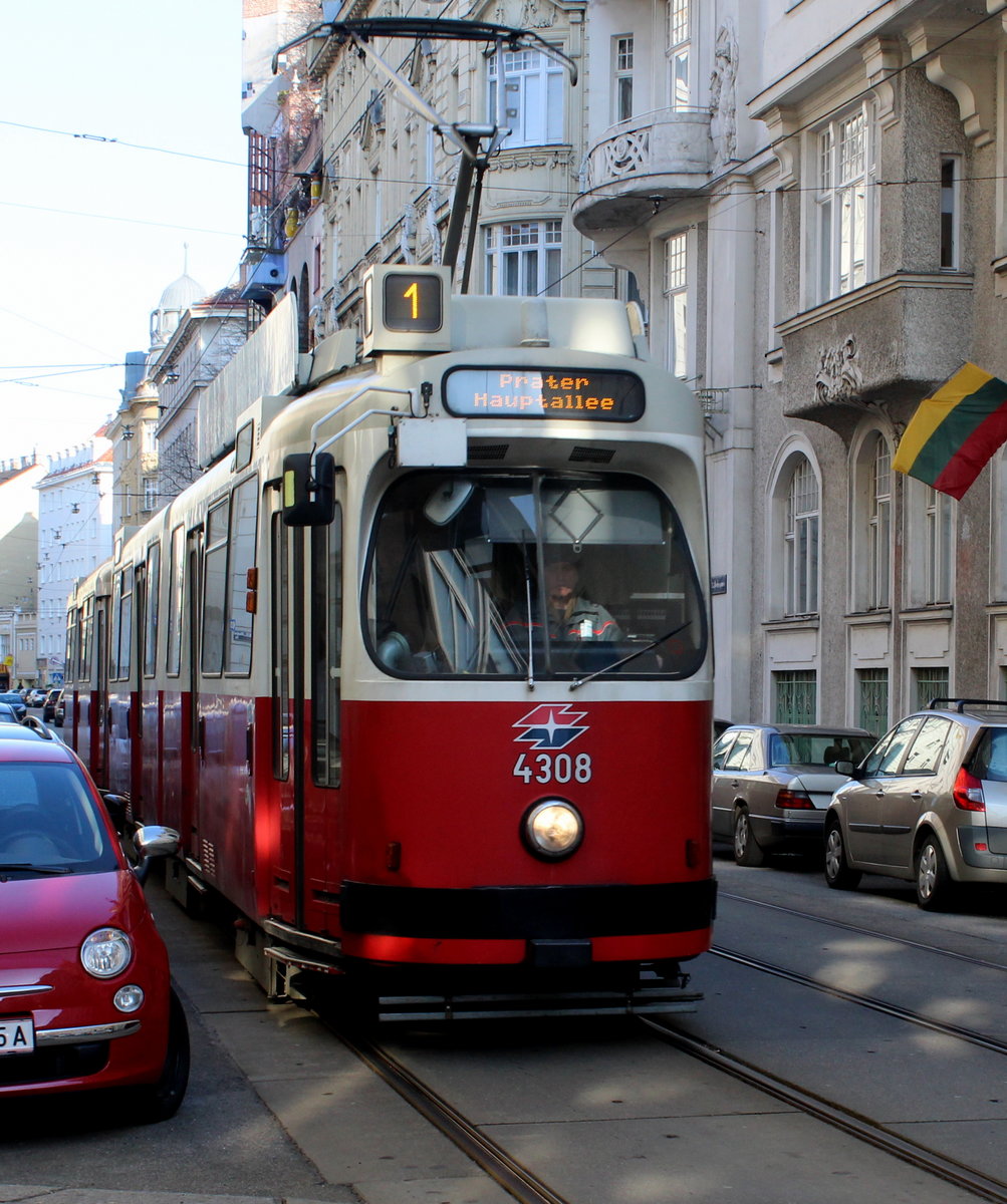 Wien Wiener Linien SL 1 (E2 4308 + c5 1508) Landstraße, Löwengasse am 20. Februar 2016.