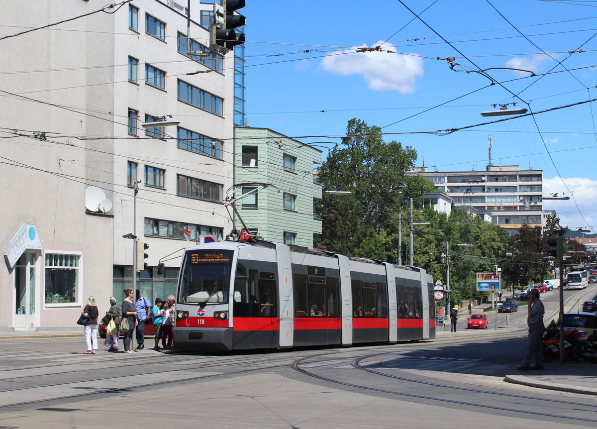 Wien Wiener Linien SL 10 (A1 118) XVI, Ottakring, Maroltingergasse / Thaliastraße am 30. Juni 2017.