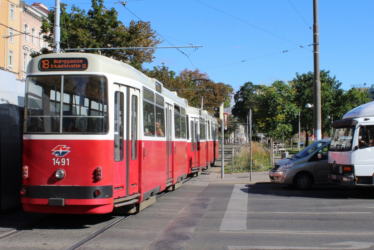 Wien Wiener Linien SL 18 (c5 1491) Neubaugürtel / Felberstrasse am 10. Juli 2014.  