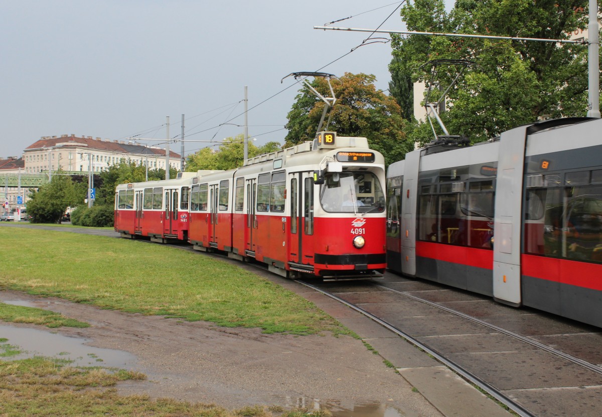 Wien Wiener Linien SL 18 (E2 4091 + c5 1491) Linke Wienzeile / Margaretengürtel am 11. Juli 2014.