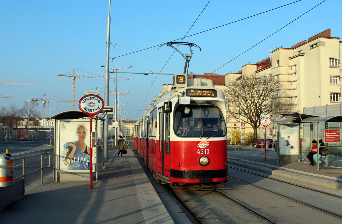 Wien Wiener Linien SL 18 (E2 4310) Landstraße, Landstraßer Hauptstraße (Hst. Wildgansplatz) am 20. März 2016.