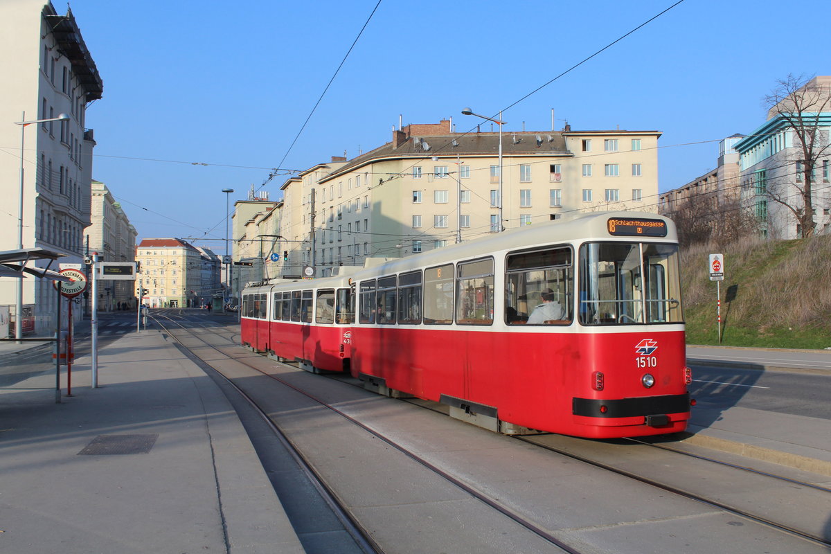 Wien Wiener Linien SL 18 (c5 1510 + E2 4310) Landstraße (3. (III) Bezirk), Landstraßer Hauptstraße (Hst. St. Marx) am 20. März 2016.